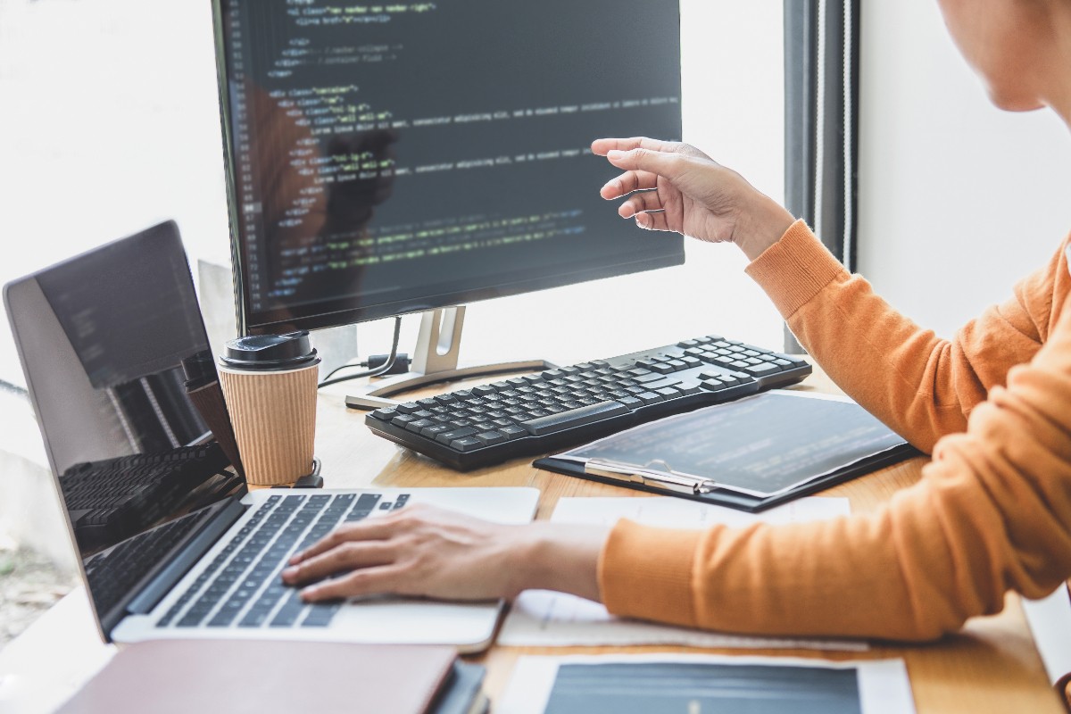 Création d'un logiciel sur des PC