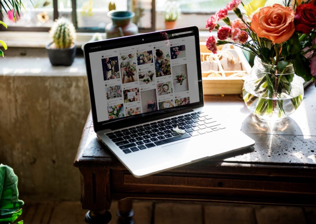 Des images affichés et prêts à être téléchargés sur Mac