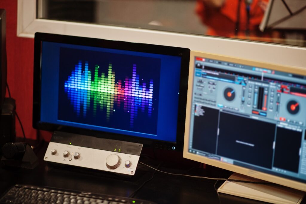 Un ordinateur utilisé pour un enregistrement audio